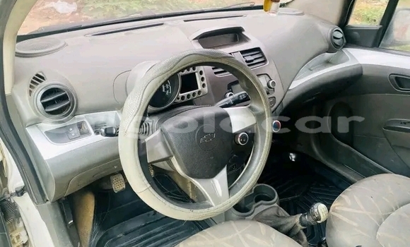 Buy Used Chevrolet spark White Car in Luanda in Luanda Province Buy Used Chevrolet spark White Car in Luanda in Luanda Province