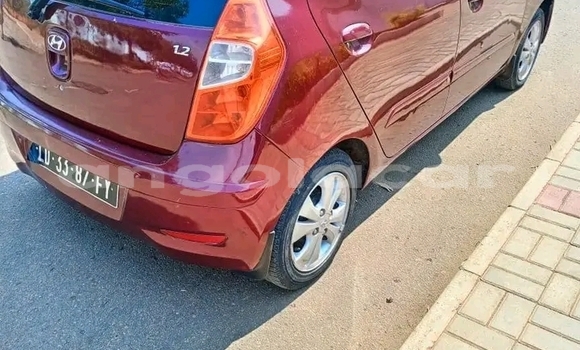 Buy Used Hyundai i10 Red Car in Luanda in Luanda Province Buy Used Hyundai i10 Red Car in Luanda in Luanda Province