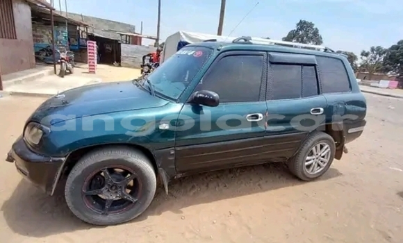 Comprar Usado Toyota RAV4 Verde Carro em Luanda em Luanda Province Comprar Usado Toyota RAV4 Verde Carro em Luanda em Luanda Province