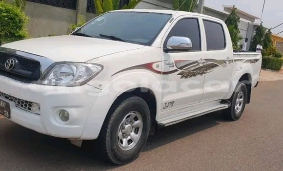 Comprar Usado Toyota Hilux Branco Carro em Luanda em Luanda Province Comprar Usado Toyota Hilux Branco Carro em Luanda em Luanda Province