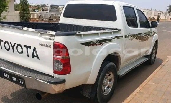 Comprar Usado Toyota Hilux Branco Carro em Luanda em Luanda Province Comprar Usado Toyota Hilux Branco Carro em Luanda em Luanda Province