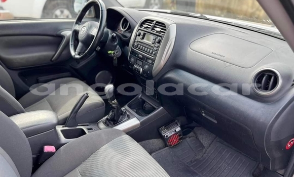 Acheter Occasion Voiture Toyota RAV4 Gris à Luanda, Province de Luanda Acheter Occasion Voiture Toyota RAV4 Gris à Luanda, Province de Luanda