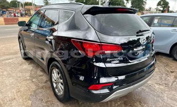 Acheter Occasion Voiture Hyundai Santa Fe Noir à Luanda, Province de Luanda Acheter Occasion Voiture Hyundai Santa Fe Noir à Luanda, Province de Luanda