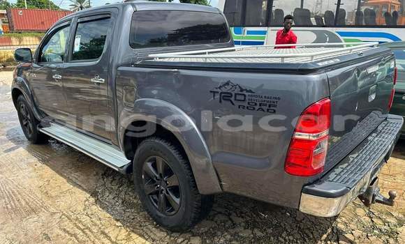 Comprar Usado Toyota Hilux Prata Carro em Luanda em Luanda Province Comprar Usado Toyota Hilux Prata Carro em Luanda em Luanda Province