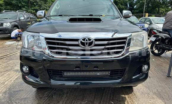 Buy Used Toyota Hilux Black Car in Luanda in Luanda Province Buy Used Toyota Hilux Black Car in Luanda in Luanda Province