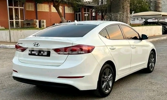 Comprar Usado Hyundai Elantra Branco Carro em Luanda em Luanda Province Comprar Usado Hyundai Elantra Branco Carro em Luanda em Luanda Province