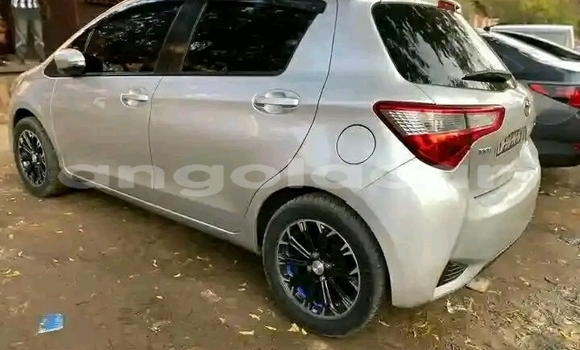 Comprar Usado Toyota Yaris Prata Carro em Luanda em Luanda Province Comprar Usado Toyota Yaris Prata Carro em Luanda em Luanda Province