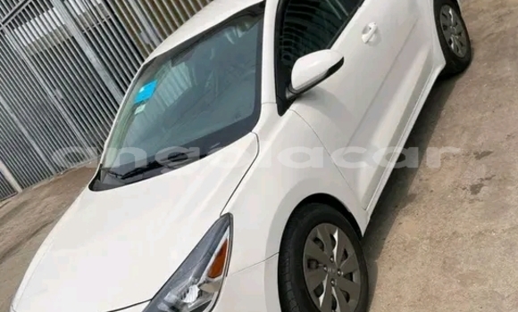 Comprar Usado Kia rio Branco Carro em Luanda em Luanda Province Comprar Usado Kia rio Branco Carro em Luanda em Luanda Province