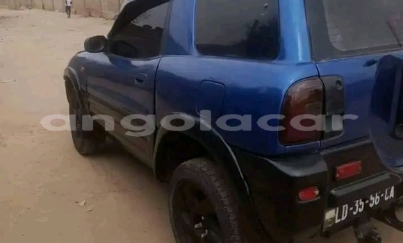 Comprar Usado Toyota RAV4 Azul Carro em Luanda em Luanda Province Comprar Usado Toyota RAV4 Azul Carro em Luanda em Luanda Province