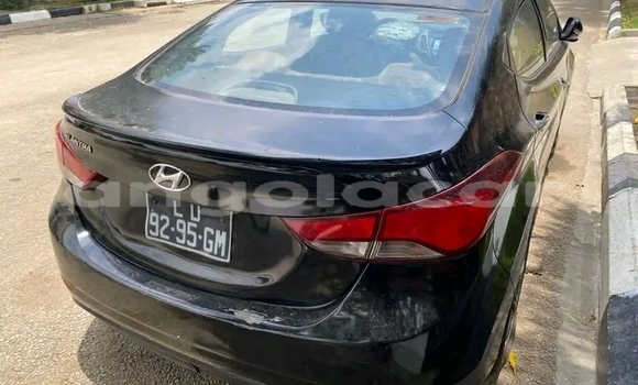 Comprar Usado Hyundai Elantra Preto Carro em Luanda em Luanda Province
