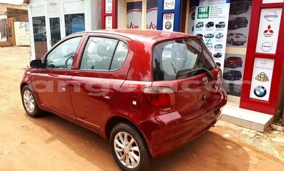 Acheter Occasion Voiture Toyota Vitz Rouge à Luanda, Province de Luanda