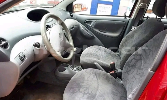 Comprar Usado Toyota Vitz Vermelho Carro em Luanda em Luanda Province Comprar Usado Toyota Vitz Vermelho Carro em Luanda em Luanda Province