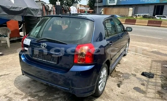 Comprar Usado Toyota Corolla Azul Carro em Luanda em Luanda Province