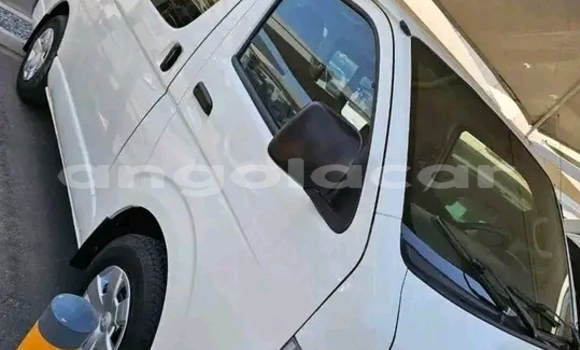 Comprar Usado Toyota Hiace Branco Carro em Luanda em Luanda Province Comprar Usado Toyota Hiace Branco Carro em Luanda em Luanda Province