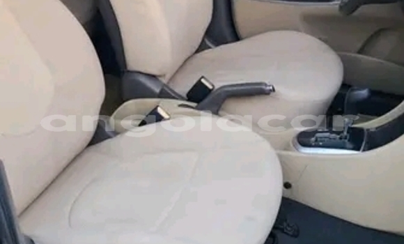 Buy Used Hyundai Accent Black Car in Luanda in Luanda Province Buy Used Hyundai Accent Black Car in Luanda in Luanda Province