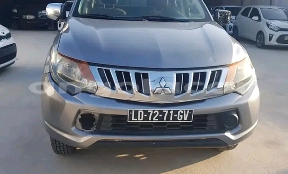 Buy Used Mitsubishi L200 Silver Car in Luanda in Luanda Province Buy Used Mitsubishi L200 Silver Car in Luanda in Luanda Province