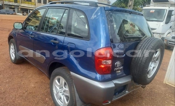 Buy Used Toyota RAV4 Blue Car in Luanda in Luanda Province Buy Used Toyota RAV4 Blue Car in Luanda in Luanda Province