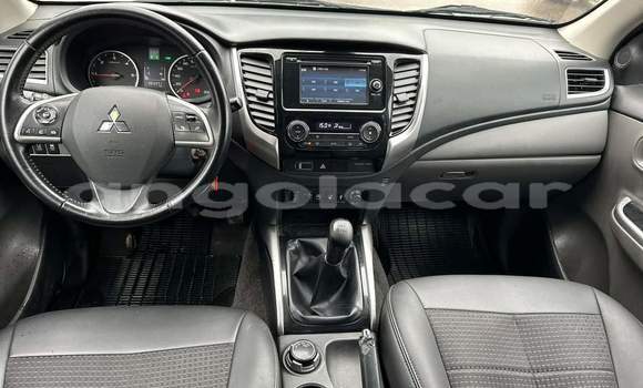 Comprar Usado Mitsubishi L200 Prata Carro em Luanda em Luanda Province Comprar Usado Mitsubishi L200 Prata Carro em Luanda em Luanda Province