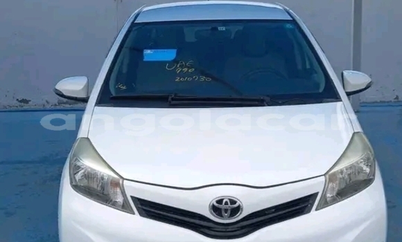 Acheter Occasion Voiture Toyota Yaris Blanc à Luanda, Province de Luanda