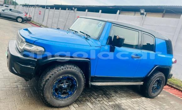 Comprar Usado Toyota FJ Cruiser Azul Carro em Luanda em Luanda Province Comprar Usado Toyota FJ Cruiser Azul Carro em Luanda em Luanda Province