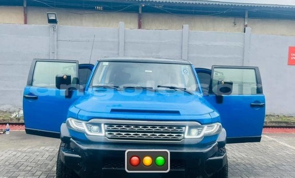 Comprar Usado Toyota FJ Cruiser Azul Carro em Luanda em Luanda Province Comprar Usado Toyota FJ Cruiser Azul Carro em Luanda em Luanda Province