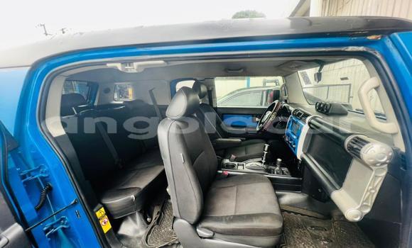 Comprar Usado Toyota FJ Cruiser Azul Carro em Luanda em Luanda Province Comprar Usado Toyota FJ Cruiser Azul Carro em Luanda em Luanda Province