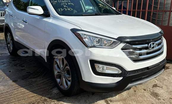 Buy Used Hyundai Santa Fe White Car in Luanda in Luanda Province Buy Used Hyundai Santa Fe White Car in Luanda in Luanda Province