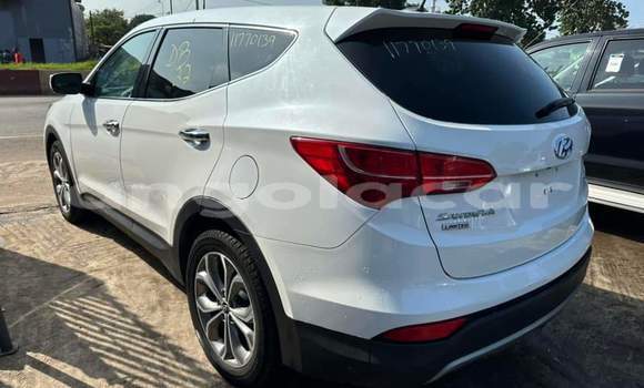 Buy Used Hyundai Santa Fe White Car in Luanda in Luanda Province Buy Used Hyundai Santa Fe White Car in Luanda in Luanda Province