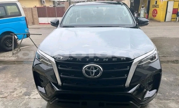 Comprar Usado Toyota Fortuner Preto Carro em Luanda em Luanda Province Comprar Usado Toyota Fortuner Preto Carro em Luanda em Luanda Province
