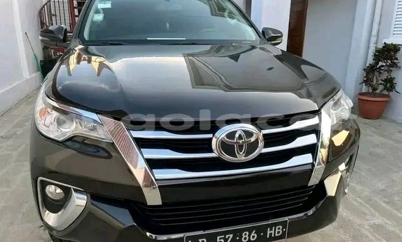 Acheter Occasion Voiture Toyota Fortuner Noir à Luanda, Province de Luanda
