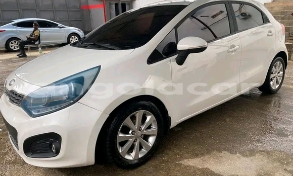 Comprar Usado Kia rio Branco Carro em Luanda em Luanda Province