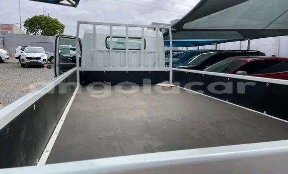 Comprar Usado Mitsubishi Grandis Branco Carro em Luanda em Luanda Province Comprar Usado Mitsubishi Grandis Branco Carro em Luanda em Luanda Province