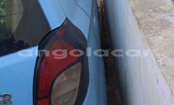 Comprar Usado Suzuki Alto Azul Carro em Luanda em Luanda Province