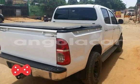 Comprar Usado Toyota Hilux Branco Carro em Luanda em Luanda Province Comprar Usado Toyota Hilux Branco Carro em Luanda em Luanda Province