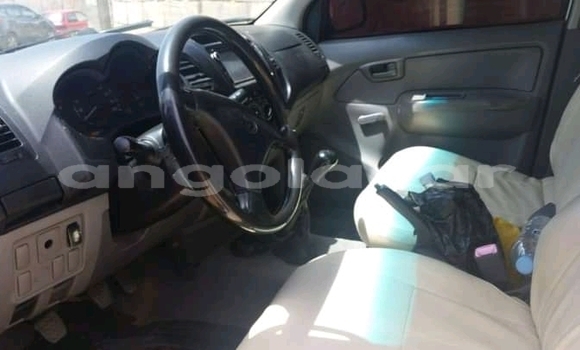 Comprar Usado Toyota Hilux Branco Carro em Luanda em Luanda Province Comprar Usado Toyota Hilux Branco Carro em Luanda em Luanda Province