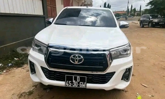 Comprar Usado Toyota Hilux Branco Carro em Luanda em Luanda Province Comprar Usado Toyota Hilux Branco Carro em Luanda em Luanda Province
