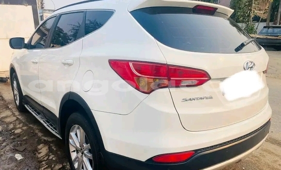 Comprar Usado Hyundai Santa Fe Branco Carro em Luanda em Luanda Province