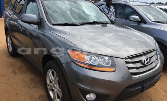 Acheter Occasion Voiture Hyundai Santa Fe Marron à Luanda, Province de Luanda Acheter Occasion Voiture Hyundai Santa Fe Marron à Luanda, Province de Luanda