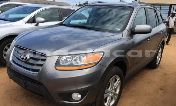 Acheter Occasion Voiture Hyundai Santa Fe Marron à Luanda, Province de Luanda Acheter Occasion Voiture Hyundai Santa Fe Marron à Luanda, Province de Luanda