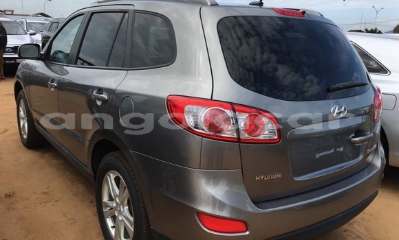 Acheter Occasion Voiture Hyundai Santa Fe Marron à Luanda, Province de Luanda Acheter Occasion Voiture Hyundai Santa Fe Marron à Luanda, Province de Luanda