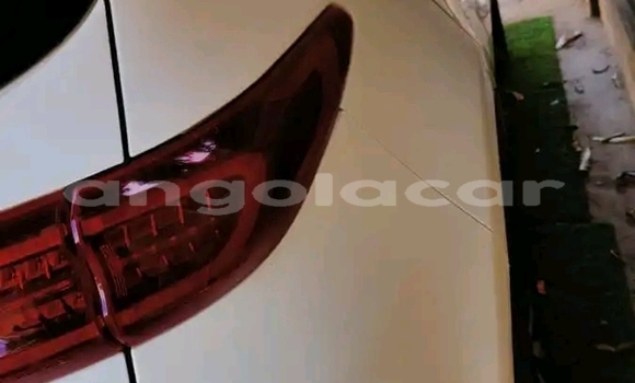 Acheter Occasion Voiture Kia Sportage Blanc à Luanda, Province de Luanda Acheter Occasion Voiture Kia Sportage Blanc à Luanda, Province de Luanda