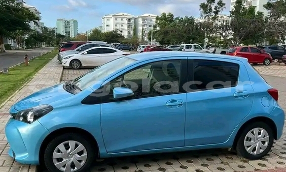 Buy Used Toyota Yaris Blue Car in Luanda in Luanda Province Buy Used Toyota Yaris Blue Car in Luanda in Luanda Province