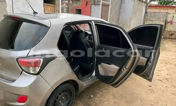 Acheter Occasion Voiture Hyundai i10 Gris à Luanda, Province de Luanda