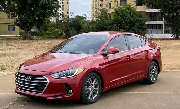 Acheter Occasion Voiture Hyundai Elantra Rouge à Luanda, Province de Luanda Acheter Occasion Voiture Hyundai Elantra Rouge à Luanda, Province de Luanda