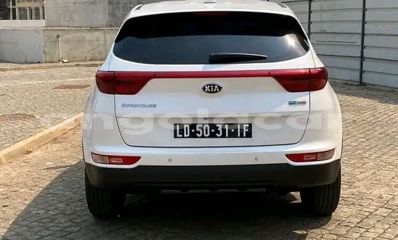 Acheter Occasion Voiture Kia Spectra Blanc à Luanda, Province de Luanda Acheter Occasion Voiture Kia Spectra Blanc à Luanda, Province de Luanda