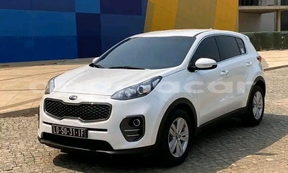 Acheter Occasion Voiture Kia Spectra Blanc à Luanda, Province de Luanda Acheter Occasion Voiture Kia Spectra Blanc à Luanda, Province de Luanda