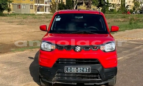 Acheter Occasion Voiture Suzuki Splash Rouge à Luanda, Province de Luanda Acheter Occasion Voiture Suzuki Splash Rouge à Luanda, Province de Luanda