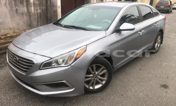Buy Used Hyundai Sonata Silver Car in Luanda in Luanda Province
