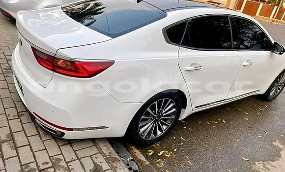 Comprar Usado Kia K7 Branco Carro em Luanda em Luanda Province Comprar Usado Kia K7 Branco Carro em Luanda em Luanda Province