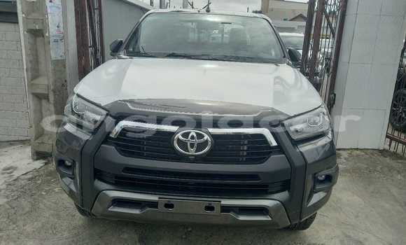 Acheter Occasion Voiture Toyota Hilux Noir à Luanda, Province de Luanda Acheter Occasion Voiture Toyota Hilux Noir à Luanda, Province de Luanda